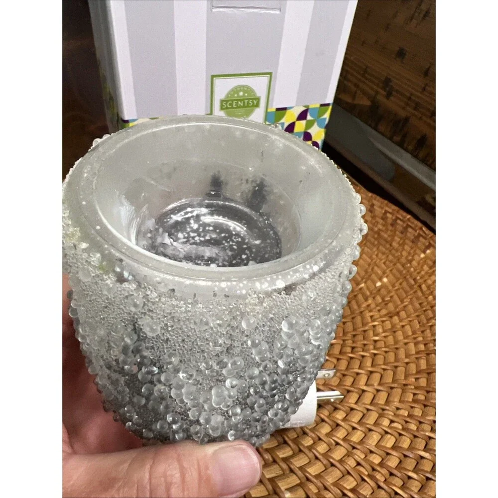 Scentsy Wildlife Mini Plug In Wax Warmer Frosted Night Frosted Glass Retired